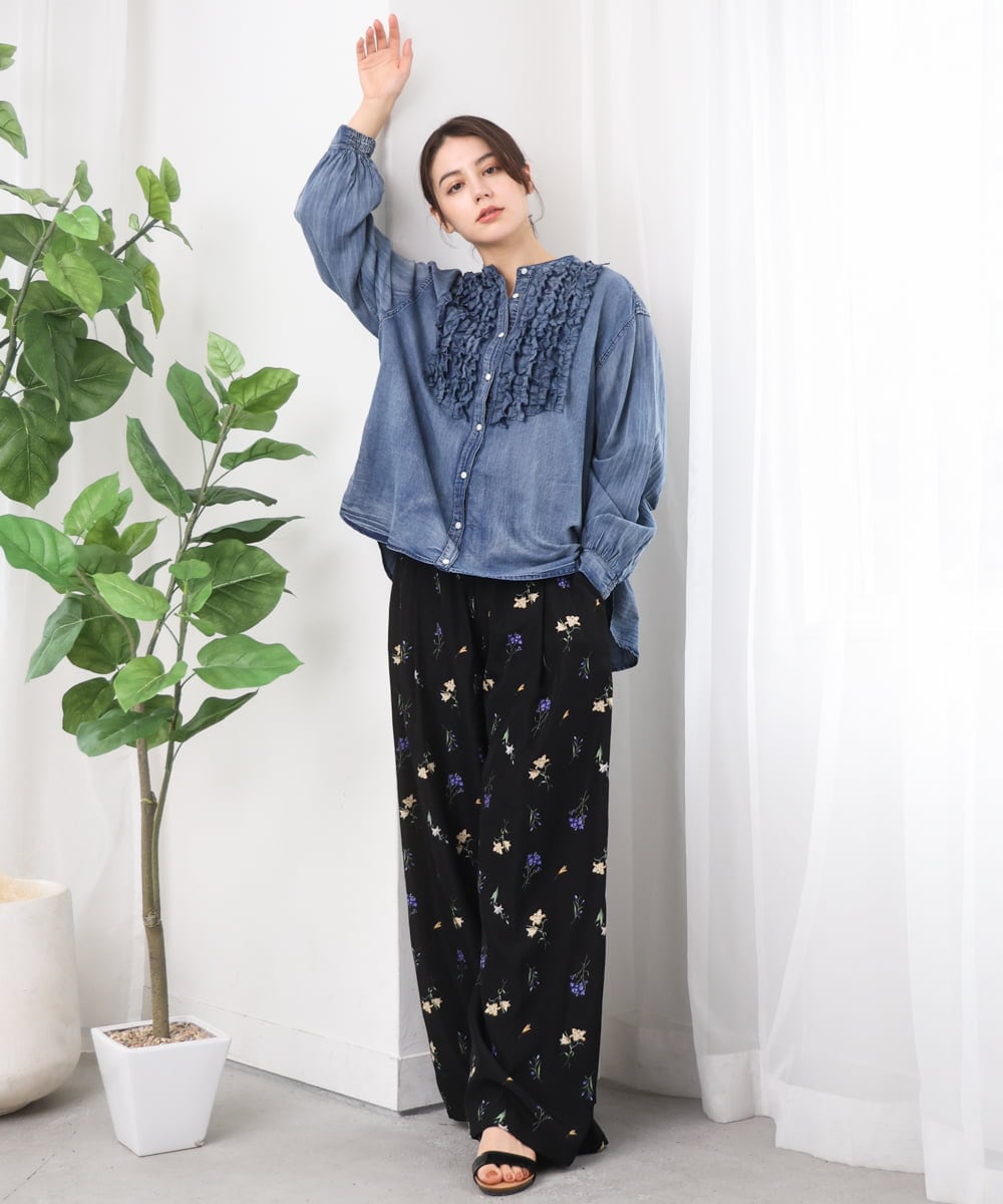 ZMBGE32168 al'aise modulation(アレーズモジュレーション) デニムライクフロントフリルブラウス ライトブルー