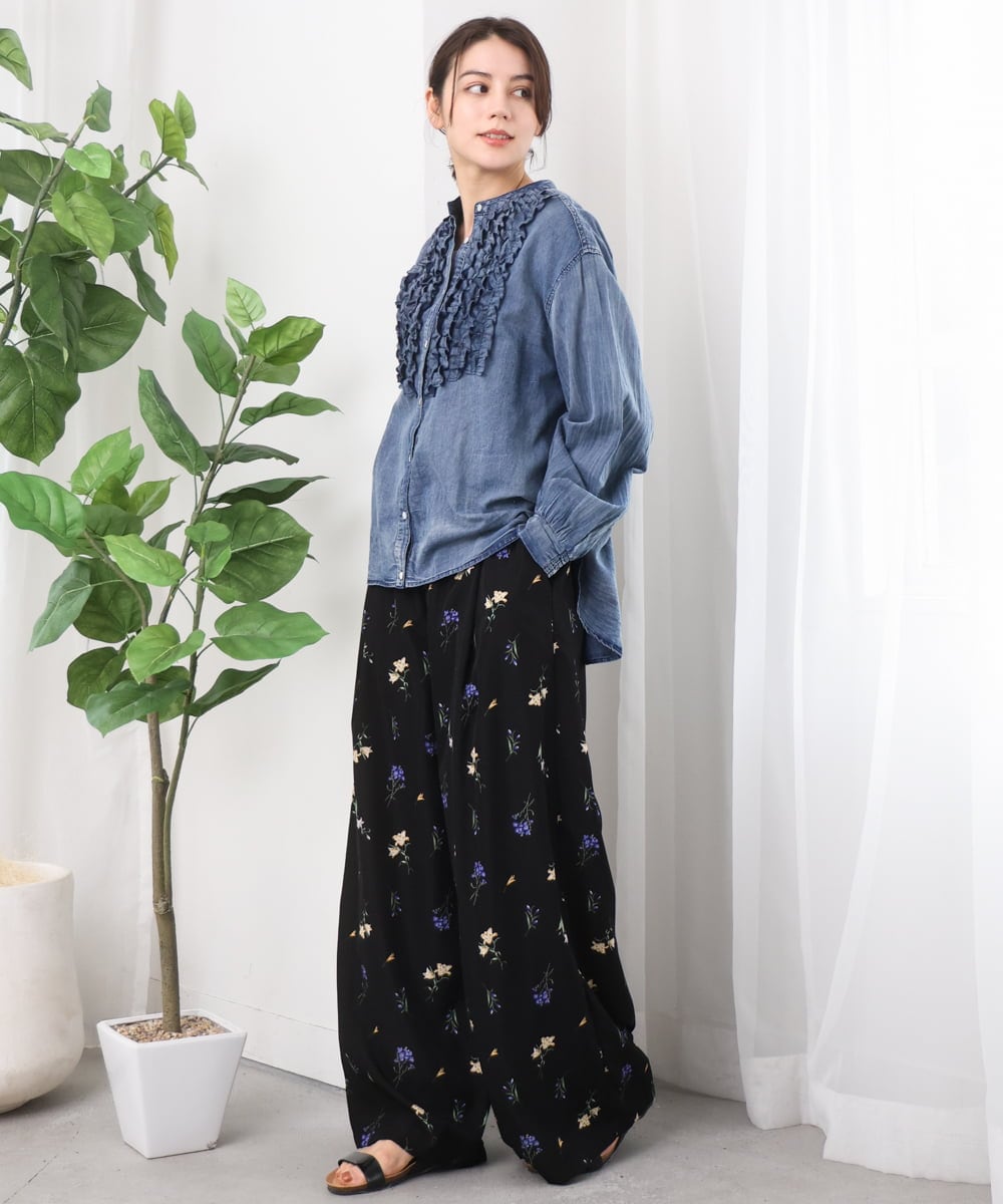 ZMBGE32168 al'aise modulation(アレーズモジュレーション) デニムライクフロントフリルブラウス ライトブルー