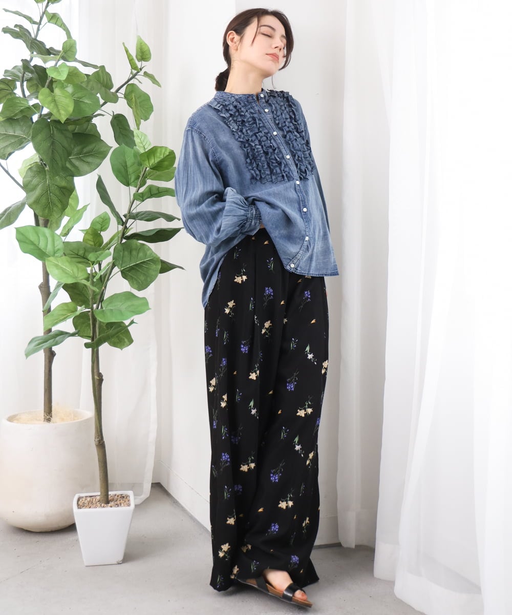 ZMBGE32168 al'aise modulation(アレーズモジュレーション) デニムライクフロントフリルブラウス ライトブルー