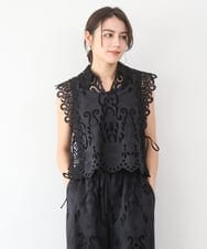 ZMBGE48118 al'aise modulation(アレーズモジュレーション) カットワークレースブラウスジレ ブラック