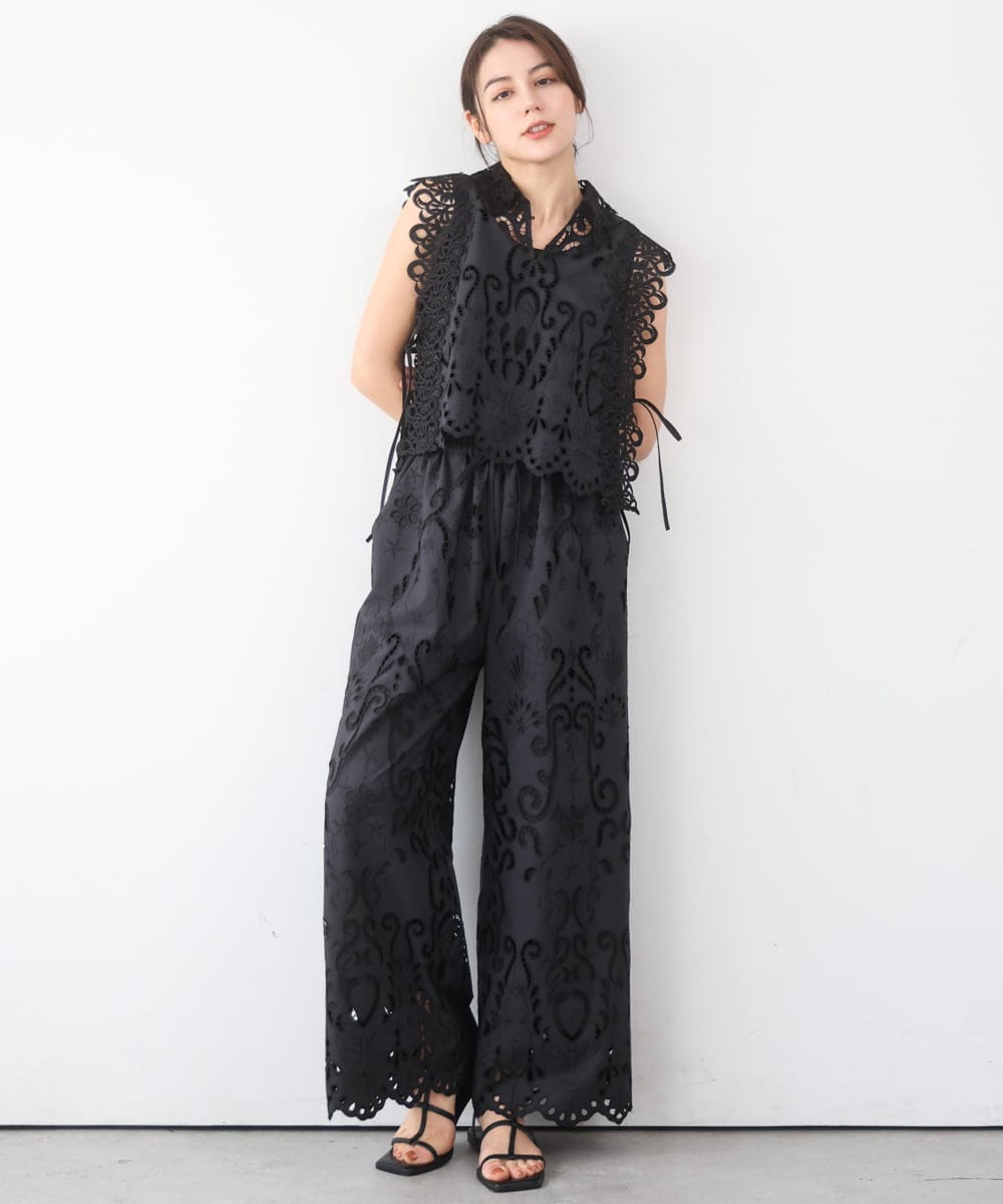 ZMBGE48118 al'aise modulation(アレーズモジュレーション) カットワークレースブラウスジレ ブラック