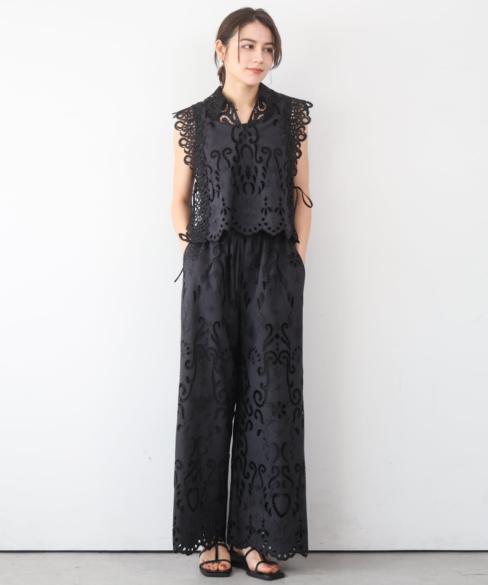 ZMBGE48118 al'aise modulation(アレーズモジュレーション) カットワークレースブラウスジレ ブラック