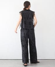 ZMBGE48118 al'aise modulation(アレーズモジュレーション) カットワークレースブラウスジレ ブラック