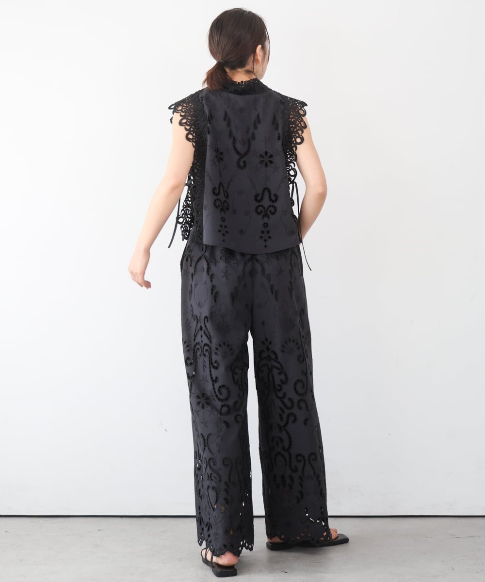 ZMBGE48118 al'aise modulation(アレーズモジュレーション) カットワークレースブラウスジレ ブラック