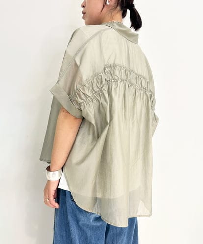 ZMBJB06098 al'aise modulation バックシャーリングシアーブラウス