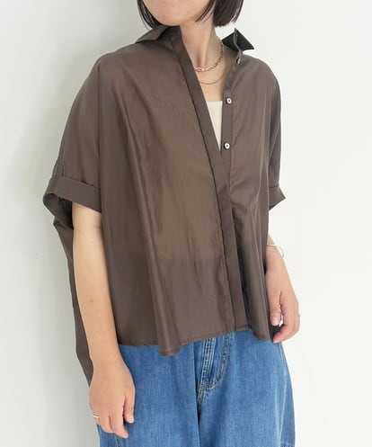 ZMBJB06098 al'aise modulation バックシャーリングシアーブラウス