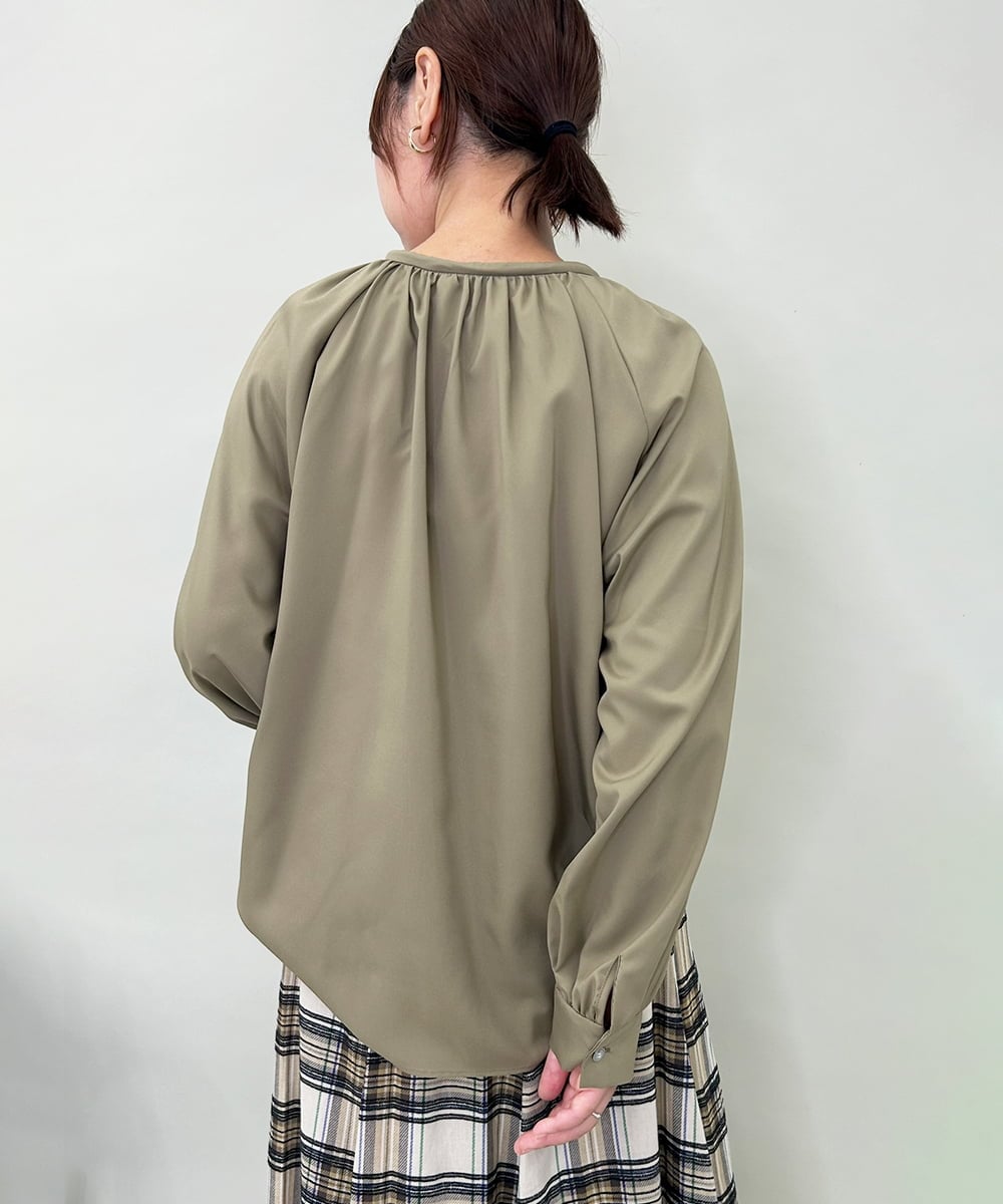 ZMBJB12110 al'aise modulation(アレーズモジュレーション) 【洗える】フロントリボンラグランブラウス カーキ