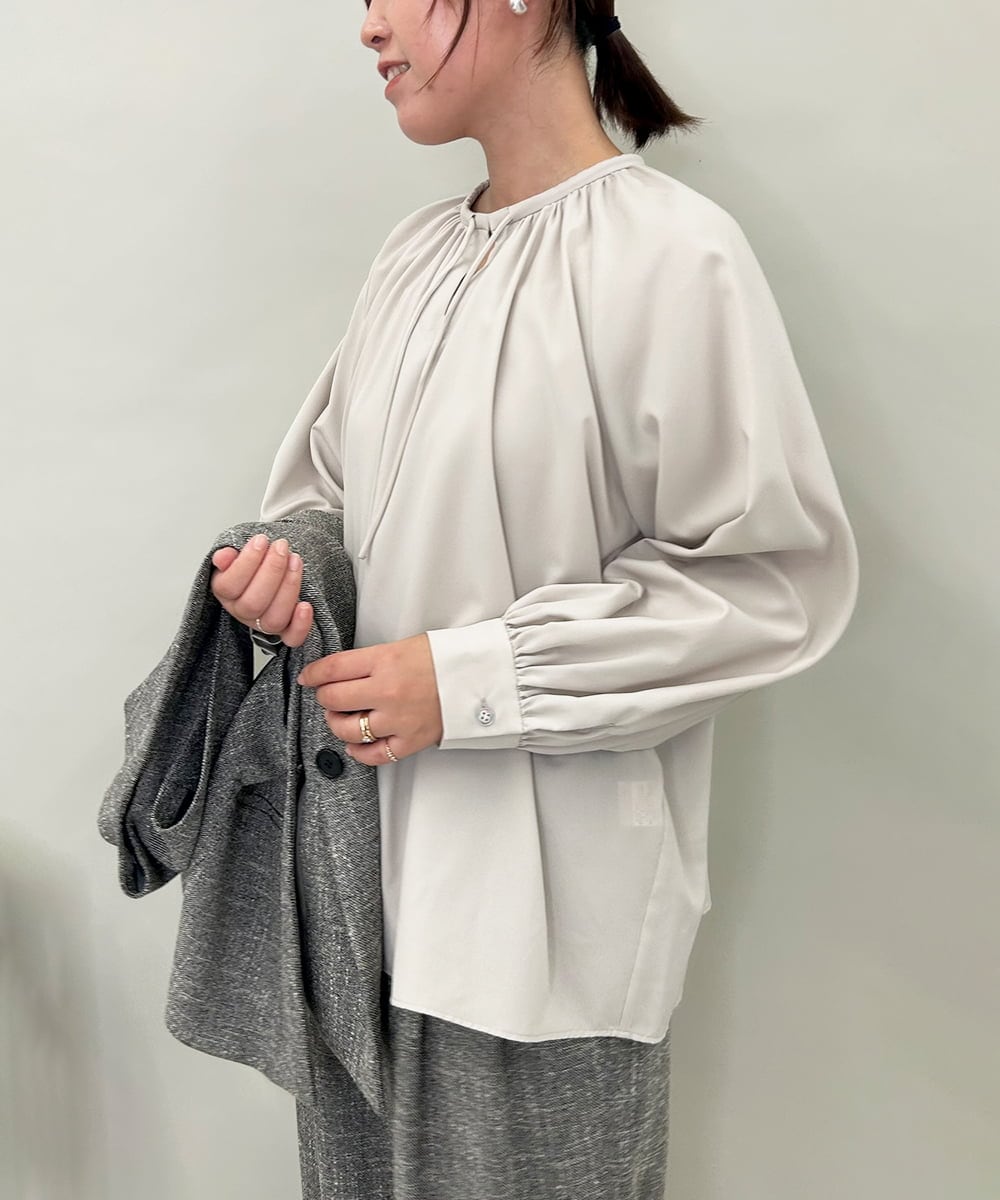 ZMBJB12110 al'aise modulation(アレーズモジュレーション) 【洗える】フロントリボンラグランブラウス ライトグレー