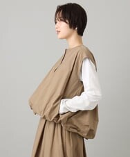 ZMDAH34099 al'aise modulation(アレーズモジュレーション) 【洗える】バルーンヘムジップアップベスト ベージュ