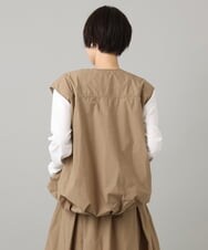 ZMDAH34099 al'aise modulation(アレーズモジュレーション) 【洗える】バルーンヘムジップアップベスト ベージュ