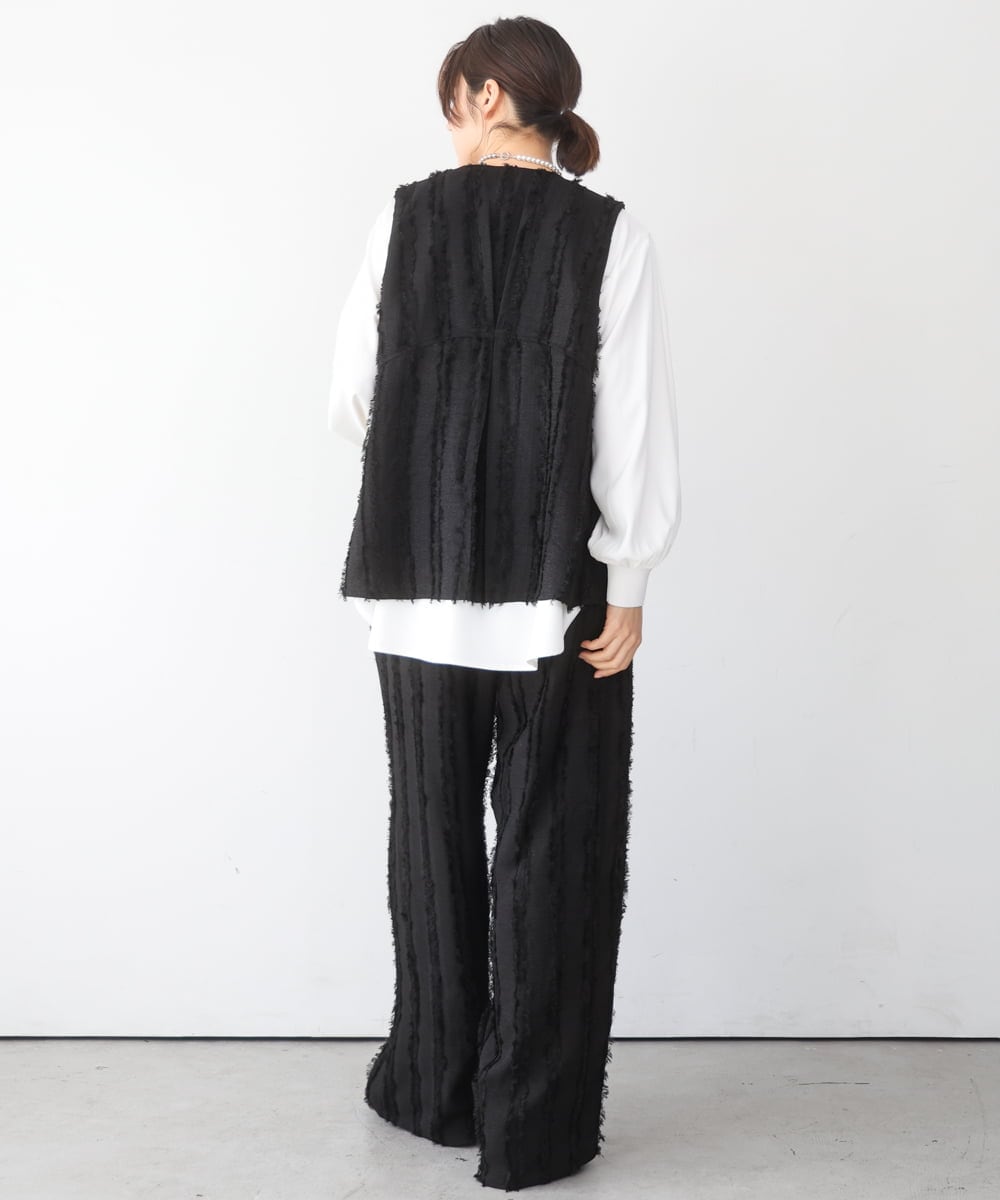 ZMDGE21110 al'aise modulation(アレーズモジュレーション) バックベルトボタンレスジレ ブラック