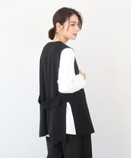 ZMDGE21110 al'aise modulation(アレーズモジュレーション) バックベルトボタンレスジレ ブラック