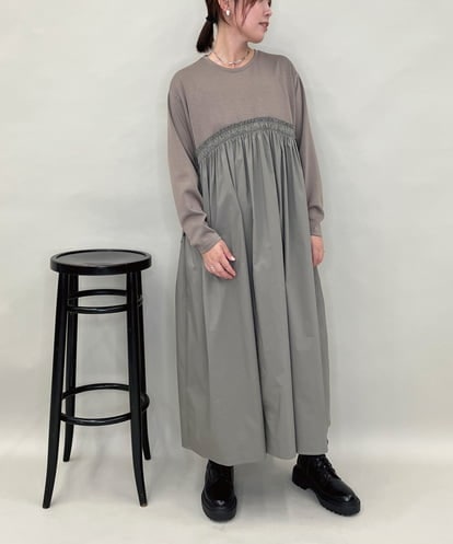 ZMEAE22140 al'aise modulation 異素材切り替えギャザーポイントワンピース