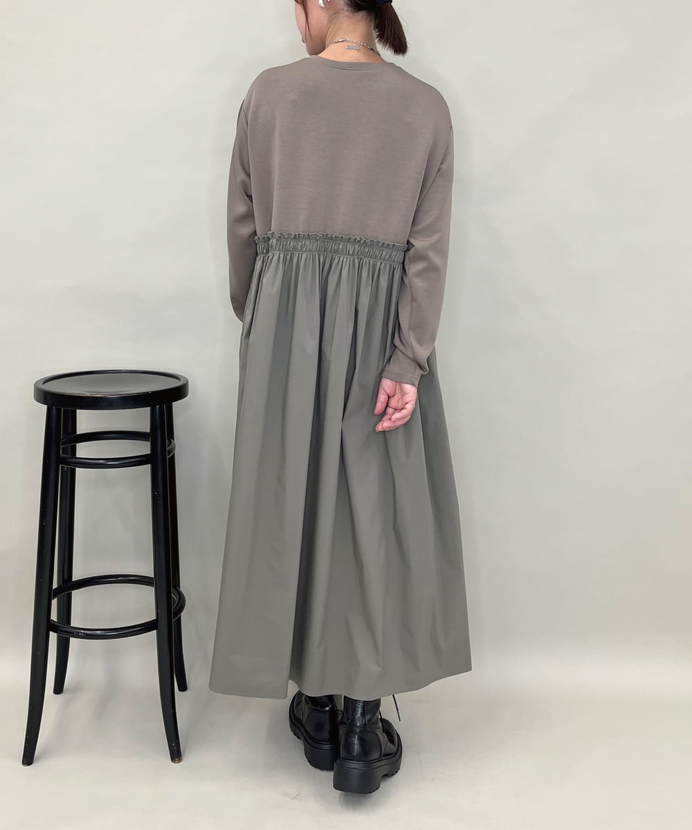 ZMEAE22140 al'aise modulation(アレーズモジュレーション) 異素材切り替えギャザーポイントワンピース カーキ