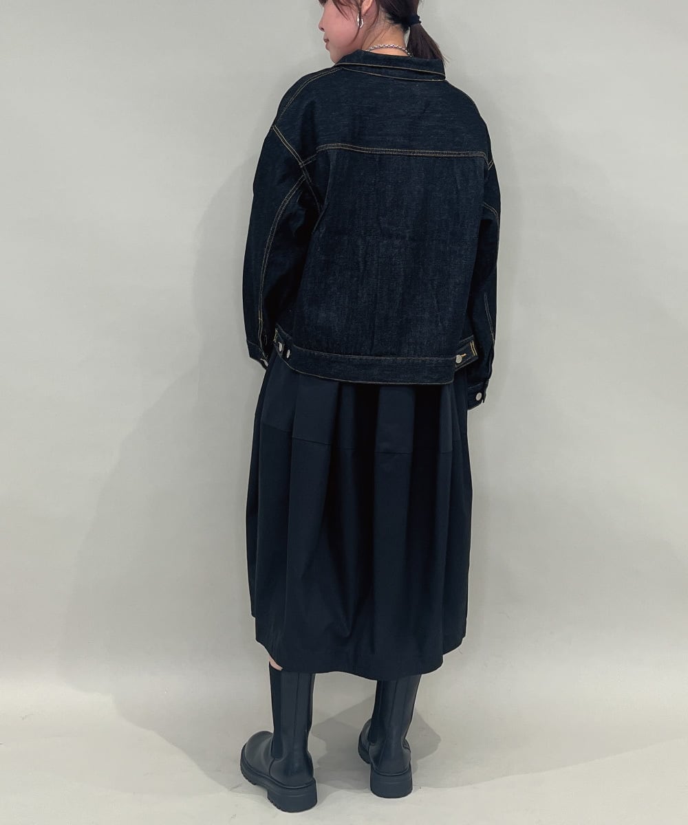 ZMEAE24179 al'aise modulation(アレーズモジュレーション) ジョイントデザインコクーンシルエットワンピース ブラック