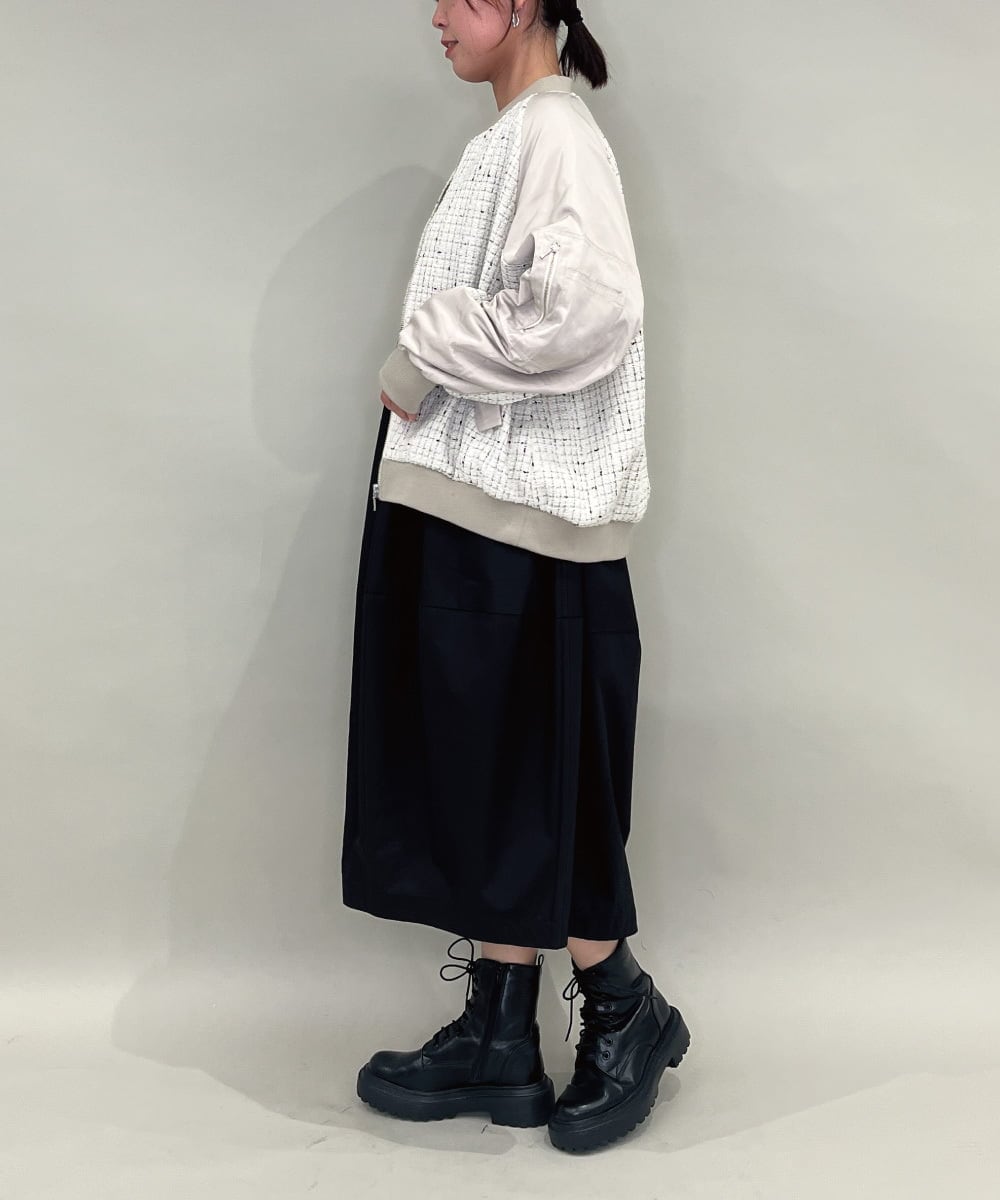 ZMEAE24179 al'aise modulation(アレーズモジュレーション) ジョイントデザインコクーンシルエットワンピース ブラック