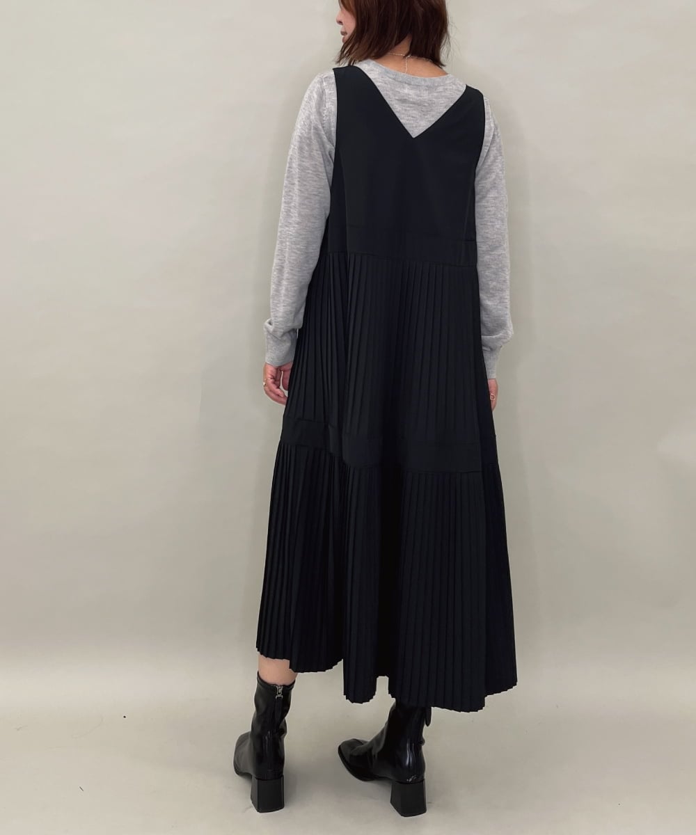 ZMEAE27140 al'aise modulation(アレーズモジュレーション) プリーツデザインスリーブレスワンピース ブラック