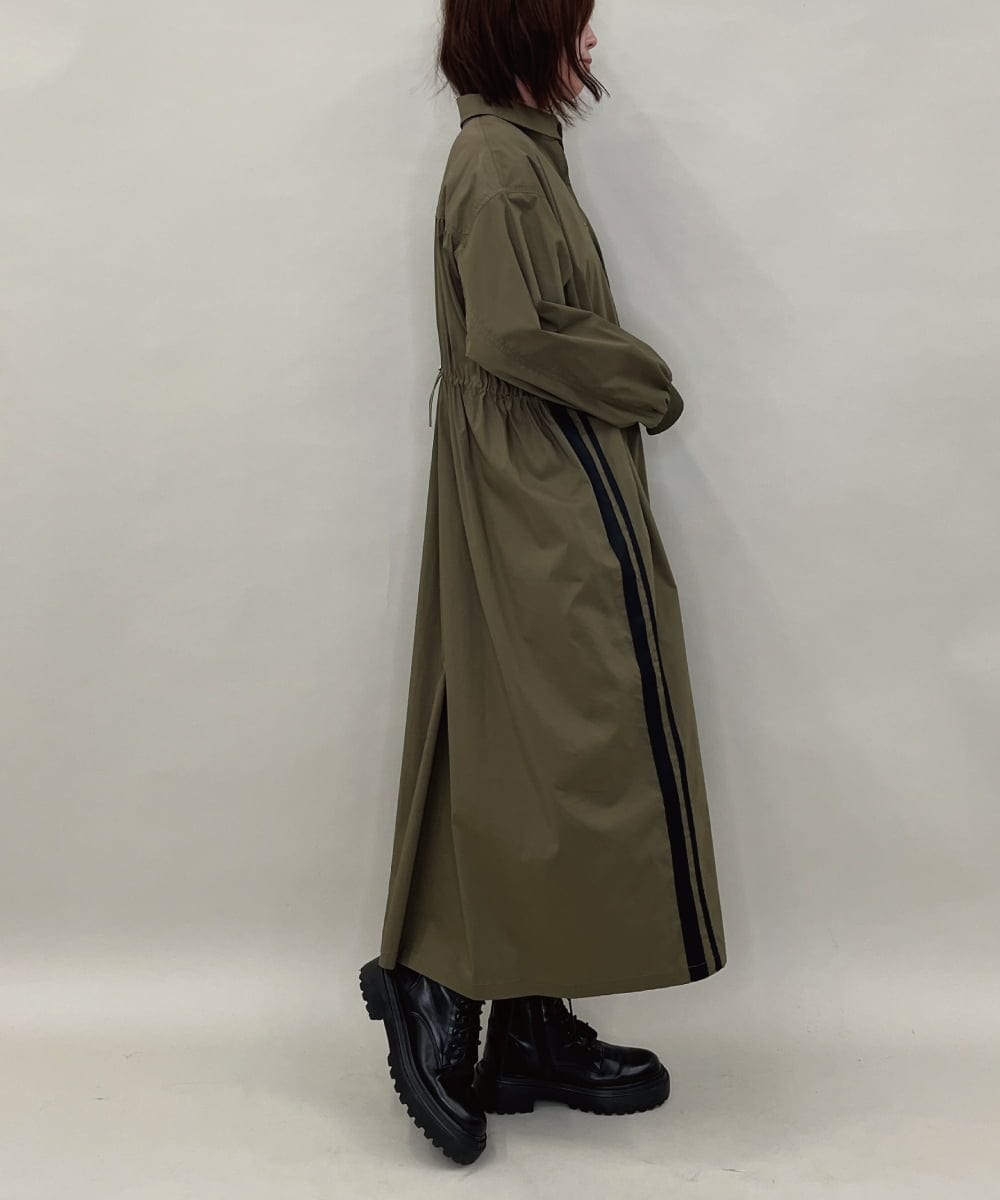 ZMEAE29160 al'aise modulation(アレーズモジュレーション) 配色ラインシャツワンピース カーキ