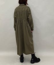 ZMEAE29160 al'aise modulation(アレーズモジュレーション) 配色ラインシャツワンピース カーキ