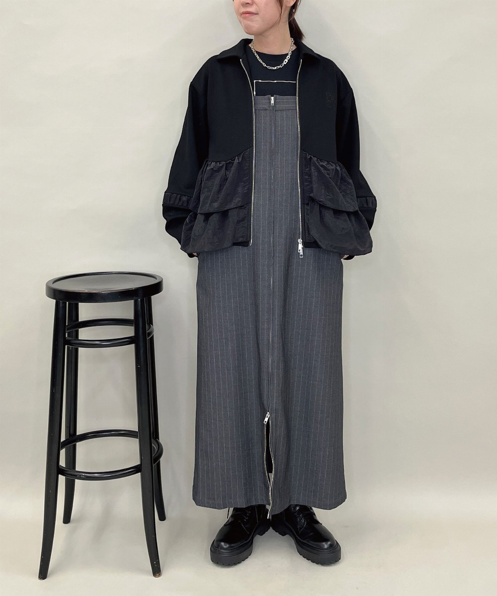 ZMEAE30190 al'aise modulation(アレーズモジュレーション) ピンストライプIラインジャンパースカート ダークグレー