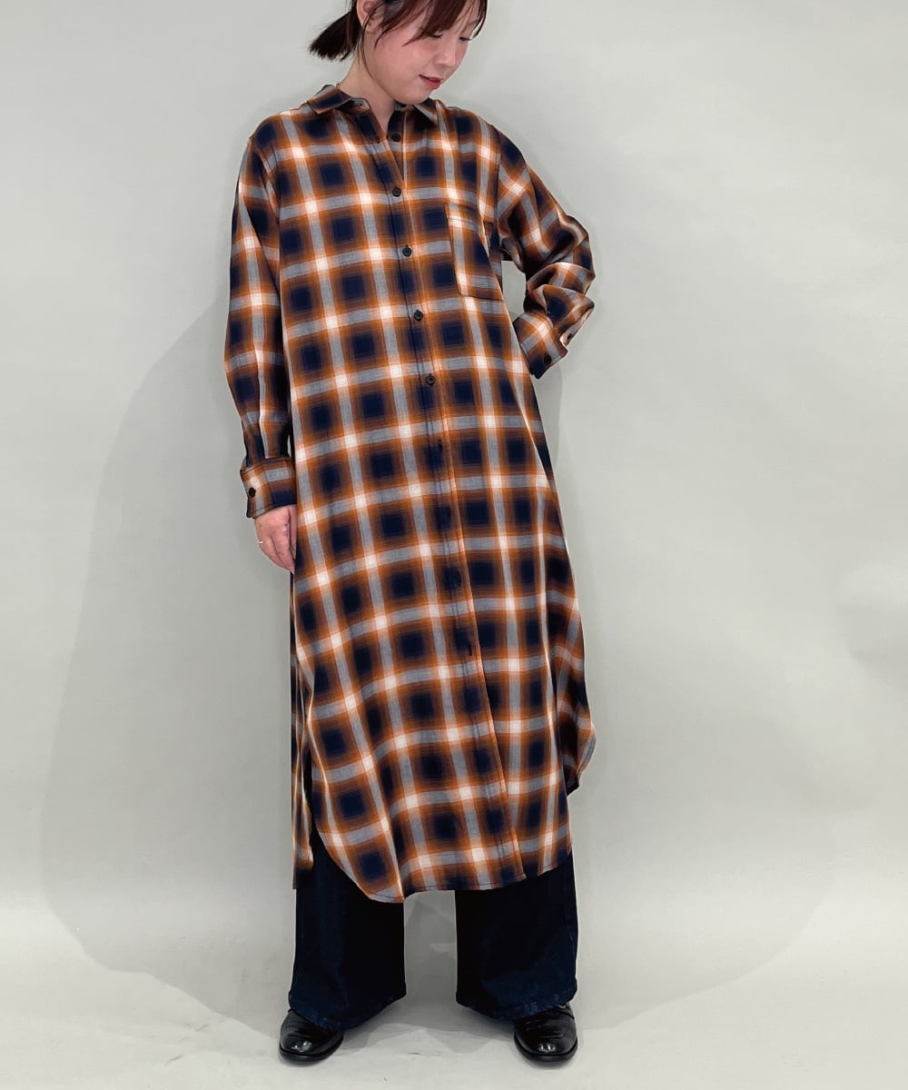 ZMEAE34168 al'aise modulation(アレーズモジュレーション) オンブレチェックシャツワンピース ネイビー