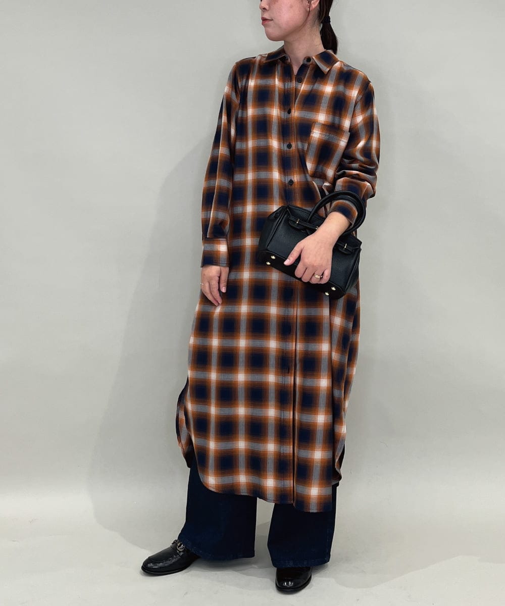 ZMEAE34168 al'aise modulation(アレーズモジュレーション) オンブレチェックシャツワンピース ネイビー