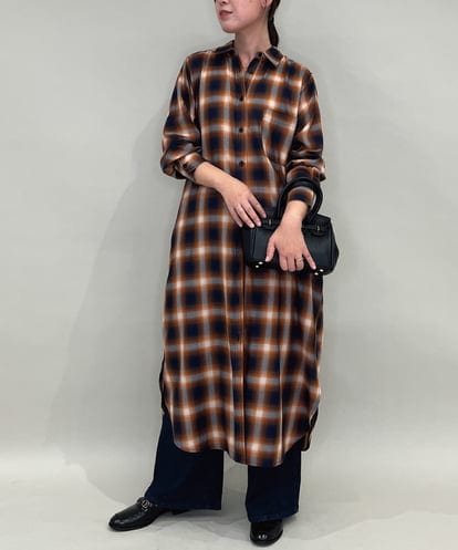 ZMEAE34168 al'aise modulation オンブレチェックシャツワンピース