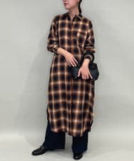 ZMEAE34168 al'aise modulation(アレーズモジュレーション) オンブレチェックシャツワンピース ネイビー