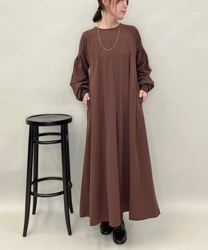 ZMEAE35180 al'aise modulation ギャザースリーブワンピース