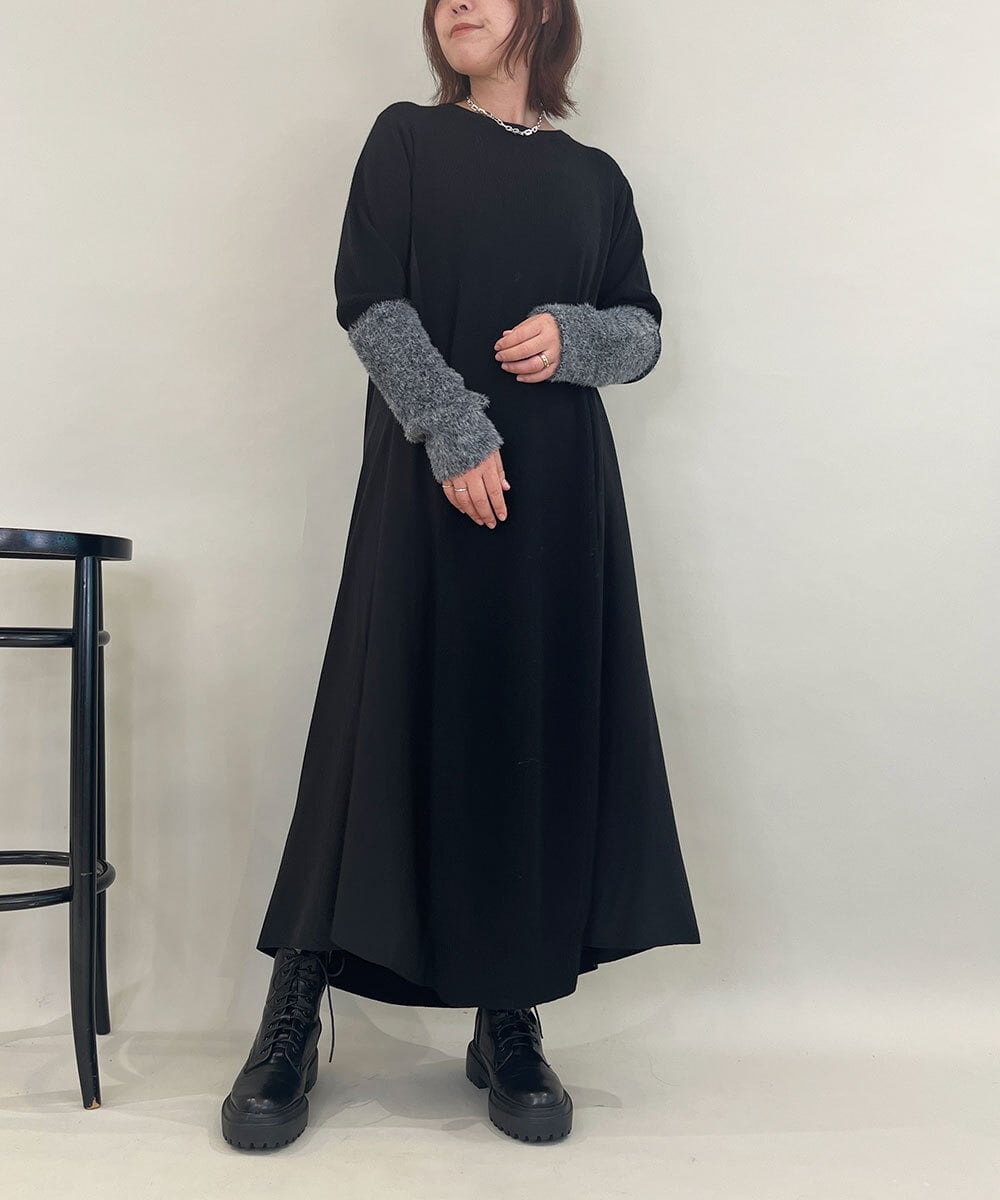ZMECE38180 al'aise modulation(アレーズモジュレーション) 異素材切り替えニットワンピース ブラック