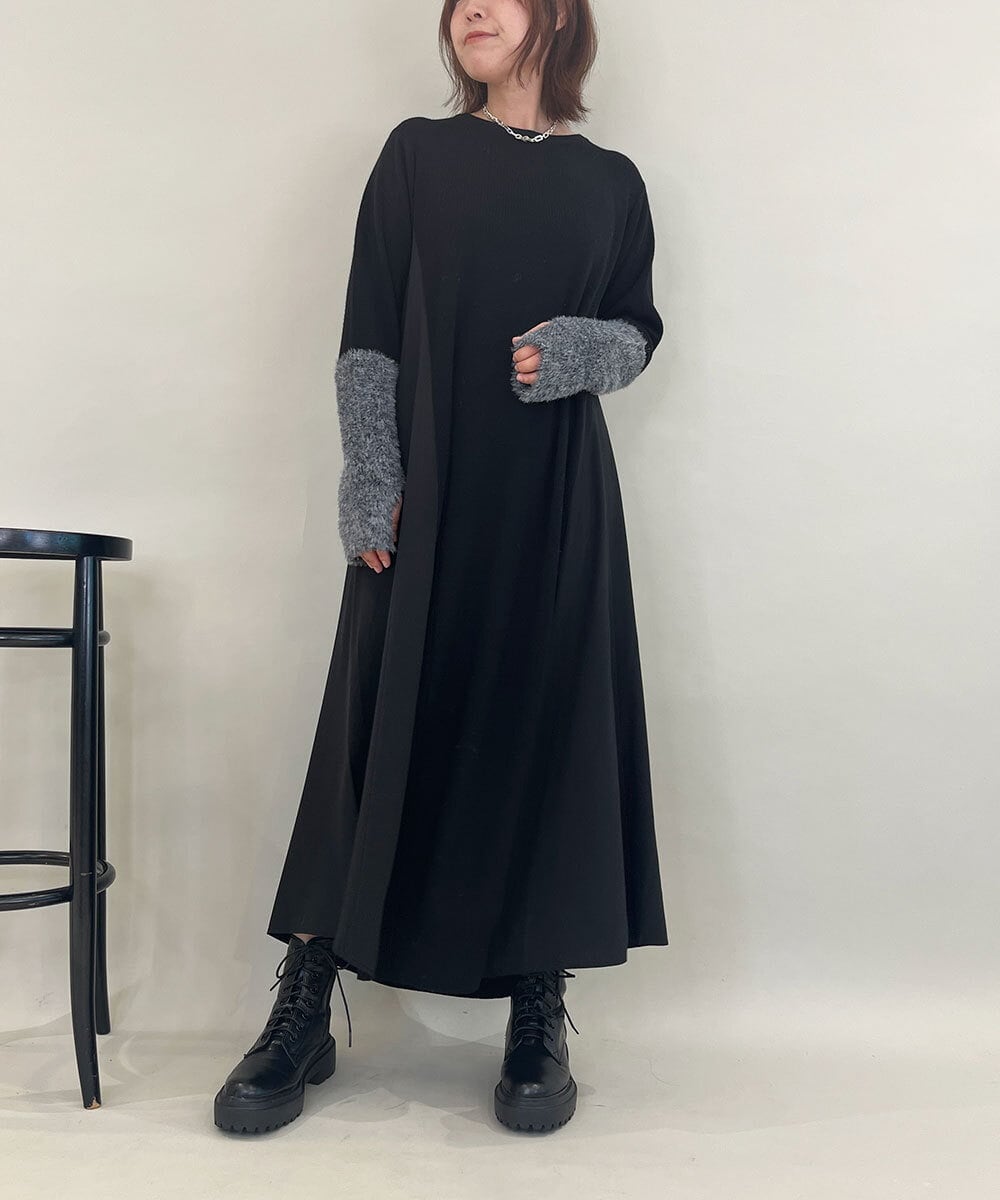 ZMECE38180 al'aise modulation(アレーズモジュレーション) 異素材切り替えニットワンピース ブラック