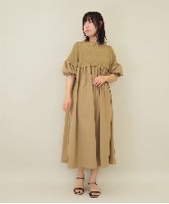 ZMEEE04169 al'aise modulation(アレーズモジュレーション) プリーツドッキングニットワンピース ベージュ