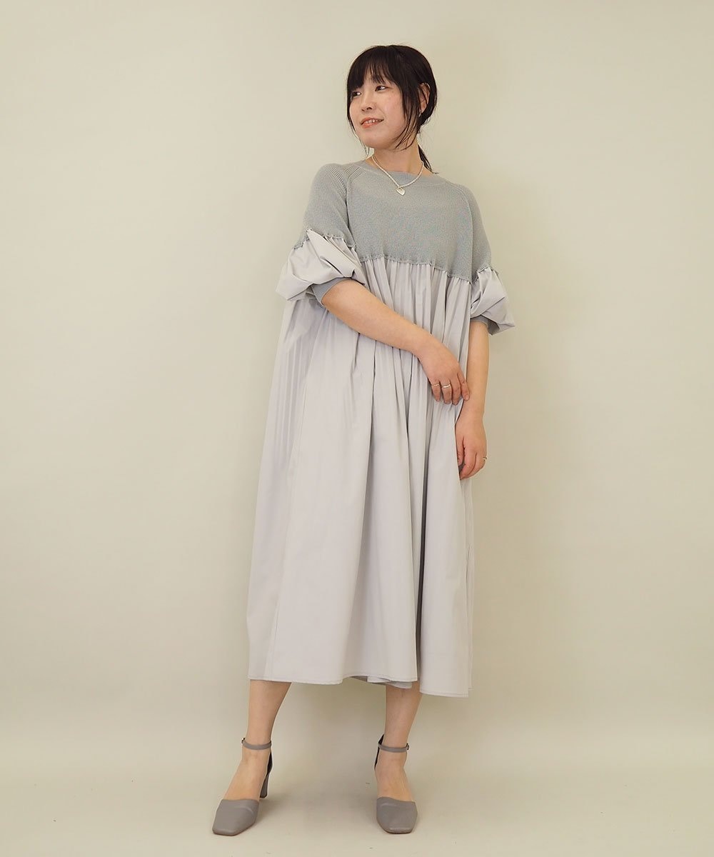 ZMEEE04169 al'aise modulation(アレーズモジュレーション) プリーツドッキングニットワンピース ライトグレー
