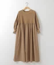 ZMEEE04169 al'aise modulation(アレーズモジュレーション) プリーツドッキングニットワンピース ベージュ