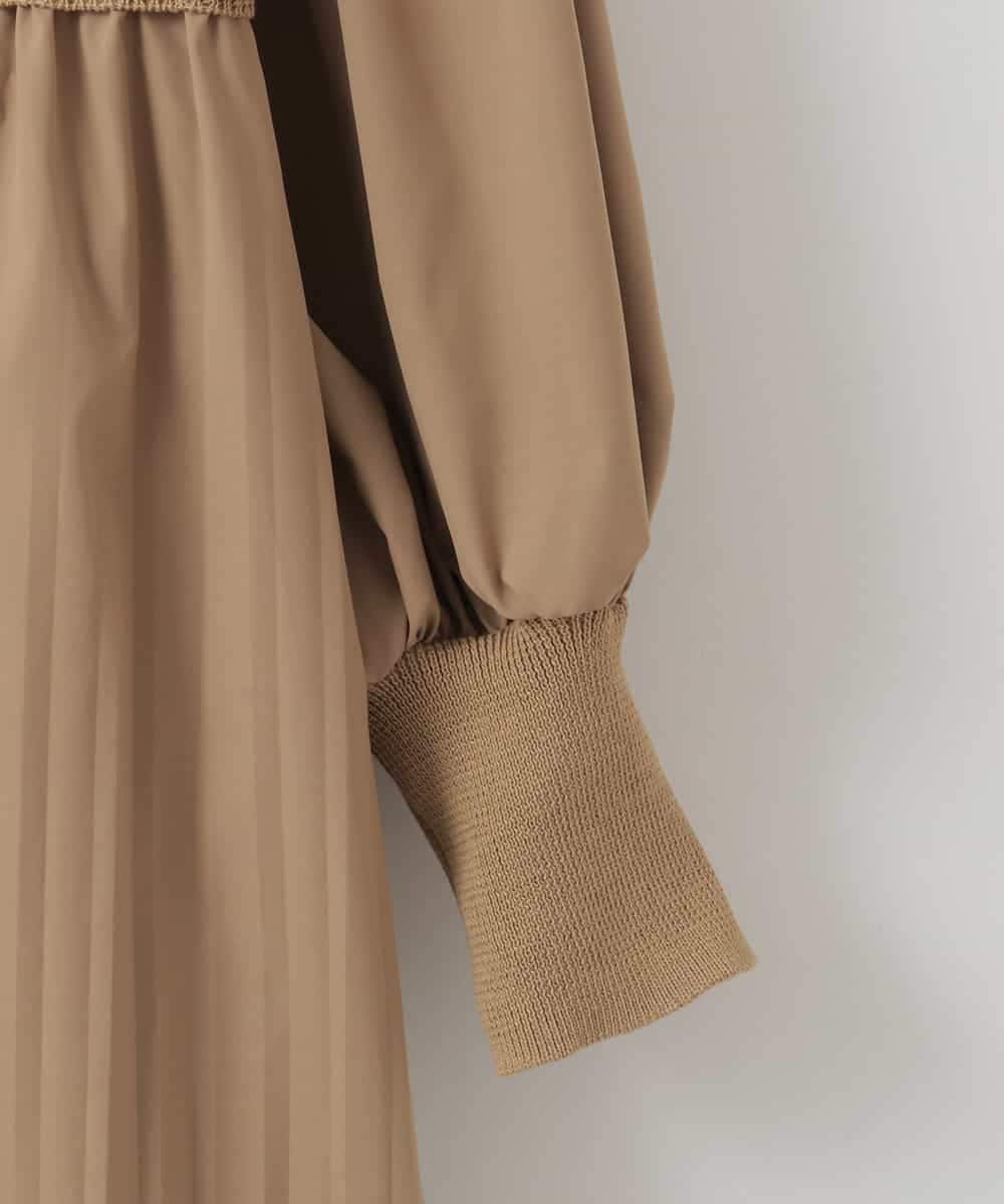 ZMEEE04169 al'aise modulation(アレーズモジュレーション) プリーツドッキングニットワンピース ベージュ