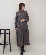 ZMEEE06135 al'aise modulation(アレーズモジュレーション) モノグラムプリントワンピース ネイビー