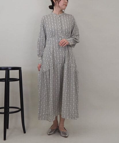 ZMEEE06135 al'aise modulation モノグラムプリントワンピース