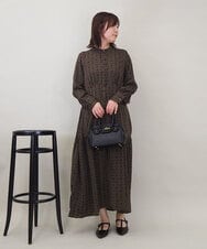 ZMEEE06135 al'aise modulation(アレーズモジュレーション) モノグラムプリントワンピース ブラック