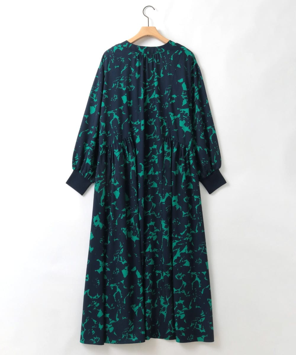 ZMEEE09136 al'aise modulation(アレーズモジュレーション) フラワープリントフレアワンピース グリーン