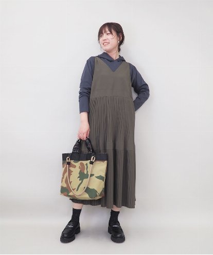 ZMEGE27140 al'aise modulation プリーツデザインジャンパースカート