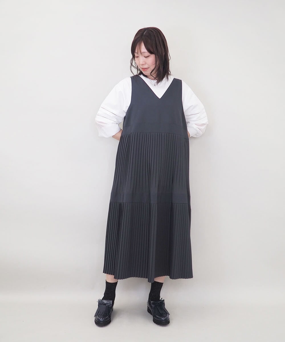 ZMEGE27140 al'aise modulation(アレーズモジュレーション) プリーツデザインジャンパースカート ダークグレー