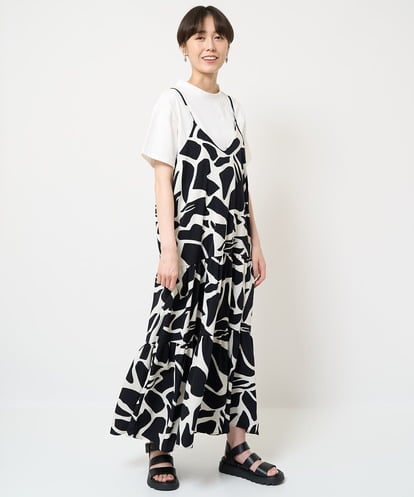 ZMEHW48180 al'aise modulation 総柄キャミティアードワンピース