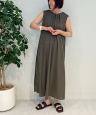 ZMEIB61099 al'aise modulation(アレーズモジュレーション) 【洗える/接触冷感】タックノースリーブワンピース カーキ