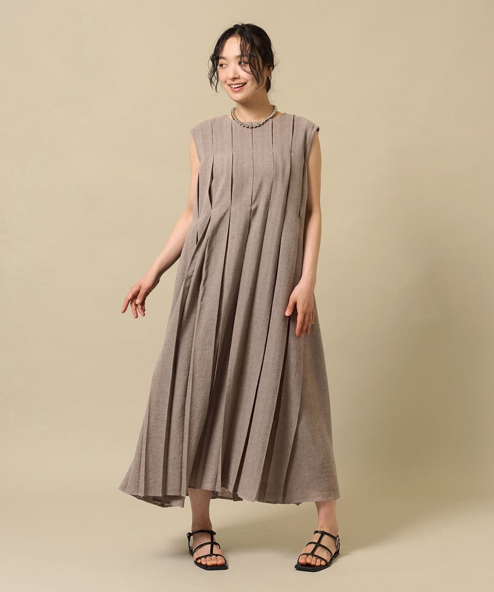 ZMEIE18150 al'aise modulation(アレーズモジュレーション) 【先行予約対象】【洗える】タックプリーツワンピース ベージュ