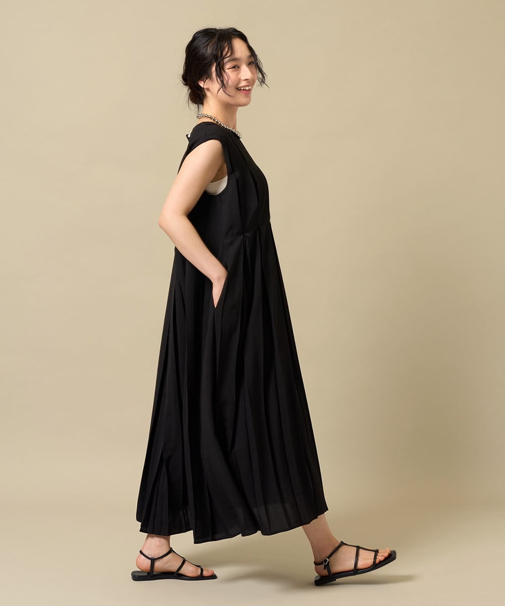 ZMEIE18150 al'aise modulation(アレーズモジュレーション) 【先行予約対象】【洗える】タックプリーツワンピース ブラック