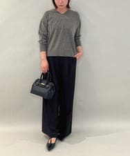 ZMFAE33079 al'aise modulation(アレーズモジュレーション) 【洗える】ミニマルVネックニットプルオーバー ベージュ