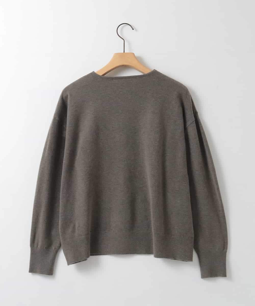 ZMFAE33079 al'aise modulation(アレーズモジュレーション) 【洗える】ミニマルVネックニットプルオーバー ベージュ