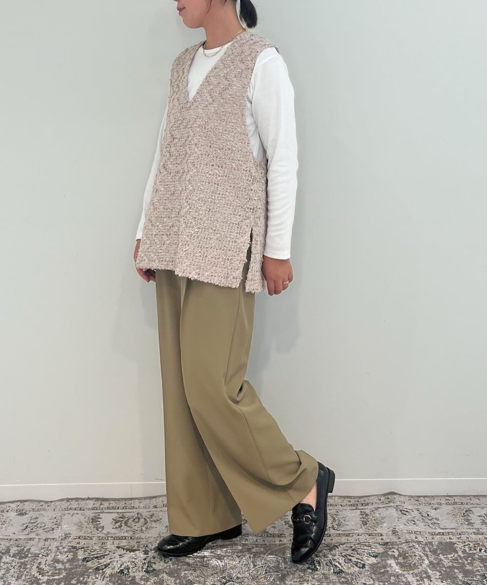 ZMFAE42140 al'aise modulation(アレーズモジュレーション) テープヤーンVネックベスト アイボリー