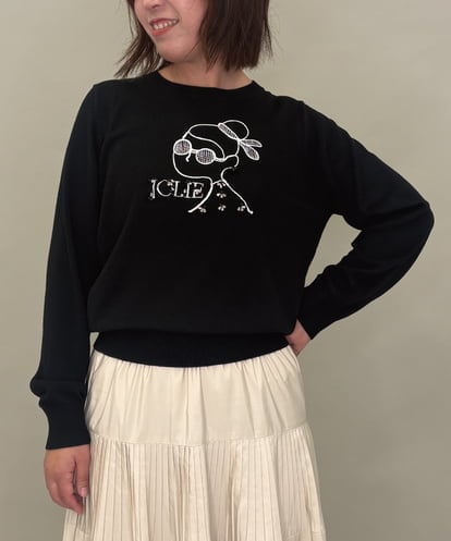 ZMFAE50120 al'aise modulation 【洗える】ビジュー刺繍デザインニットプルオーバー