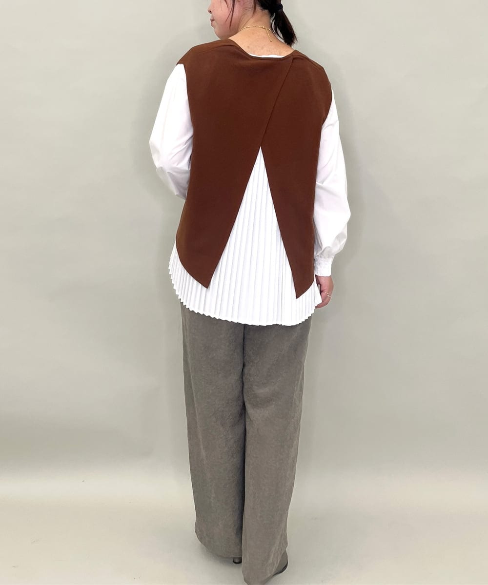 ZMFAE54150 al'aise modulation(アレーズモジュレーション) 【セットアイテム/洗える】プリーツブラウス×バッククロスニットベスト ブラウン